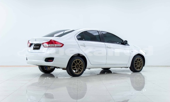 ซื้อ รถมือสอง Suzuki Ciaz ขาว รถยนต์ ใน %{เมือง} ใน กรุงเทพมหานคร ซื้อ รถมือสอง Suzuki Ciaz ขาว รถยนต์ ใน %{เมือง} ใน กรุงเทพมหานคร