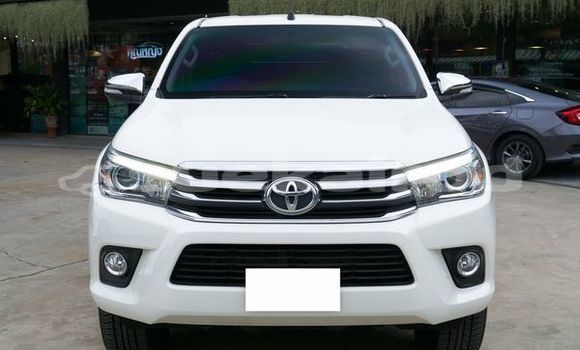 ซื้อ รถมือสอง Toyota Hiluxe Revo ขาว รถยนต์ ใน %{เมือง} ใน กรุงเทพมหานคร ซื้อ รถมือสอง Toyota Hiluxe Revo ขาว รถยนต์ ใน %{เมือง} ใน กรุงเทพมหานคร