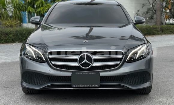 ซื้อ รถมือสอง Mercedes-Benz E-Classe เงิน รถยนต์ ใน %{เมือง} ใน กรุงเทพมหานคร ซื้อ รถมือสอง Mercedes-Benz E-Classe เงิน รถยนต์ ใน %{เมือง} ใน กรุงเทพมหานคร