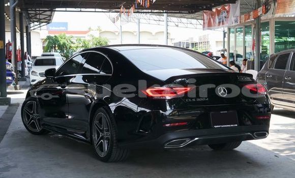 Buy Used Mercedes-Benz CLS-klasse Black Car in Bangkok in Bangkok Buy Used Mercedes-Benz CLS-klasse Black Car in Bangkok in Bangkok