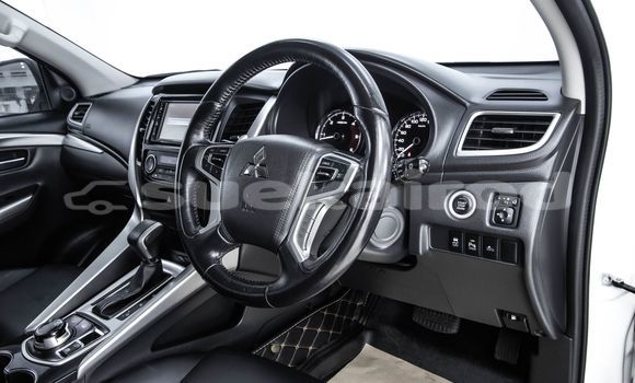 Buy Used Mitsubishi Pajero White Car in Bangkok in Bangkok Buy Used Mitsubishi Pajero White Car in Bangkok in Bangkok