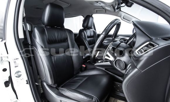 Buy Used Mitsubishi Pajero White Car in Bangkok in Bangkok Buy Used Mitsubishi Pajero White Car in Bangkok in Bangkok