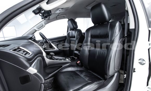 Buy Used Mitsubishi Pajero White Car in Bangkok in Bangkok Buy Used Mitsubishi Pajero White Car in Bangkok in Bangkok