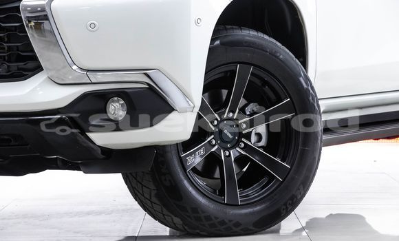 Buy Used Mitsubishi Pajero White Car in Bangkok in Bangkok Buy Used Mitsubishi Pajero White Car in Bangkok in Bangkok