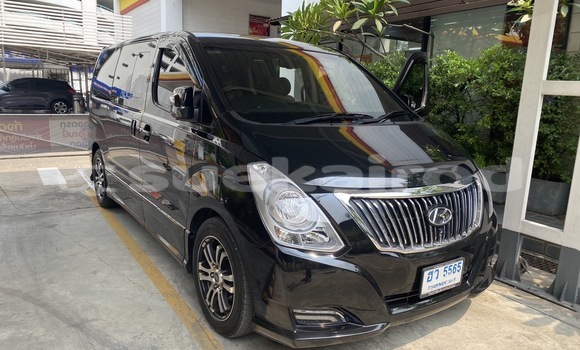 Buy Used Hyundai H1 Black Car in Bangkok in Bangkok Buy Used Hyundai H1 Black Car in Bangkok in Bangkok
