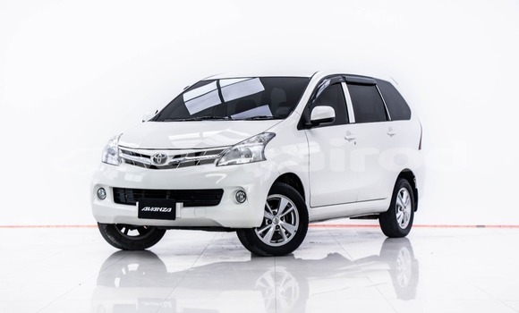 Buy Used Toyota Avanza White Car in Bangkok in Bangkok