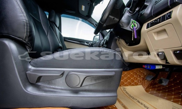 Buy Used Isuzu D–MAX White Car in Bangkok in Bangkok Buy Used Isuzu D–MAX White Car in Bangkok in Bangkok