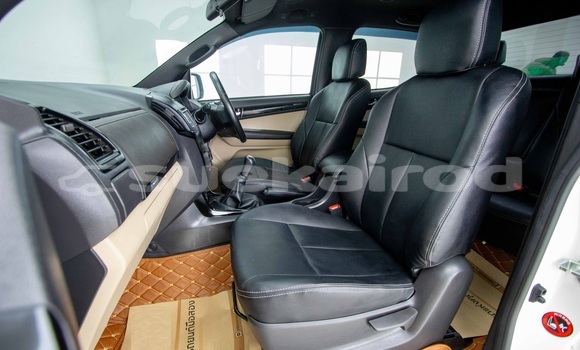 Buy Used Isuzu D–MAX White Car in Bangkok in Bangkok Buy Used Isuzu D–MAX White Car in Bangkok in Bangkok