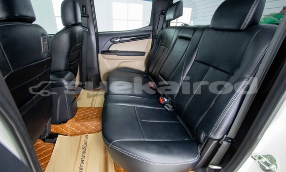 Buy Used Isuzu D–MAX White Car in Bangkok in Bangkok Buy Used Isuzu D–MAX White Car in Bangkok in Bangkok