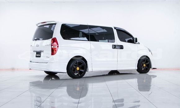 ซื้อ รถมือสอง Hyundai Grand Starex ขาว รถยนต์ ใน %{เมือง} ใน กรุงเทพมหานคร ซื้อ รถมือสอง Hyundai Grand Starex ขาว รถยนต์ ใน %{เมือง} ใน กรุงเทพมหานคร