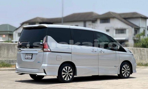 Buy Used Nissan Serena Silver Car in Bangkok in Bangkok Buy Used Nissan Serena Silver Car in Bangkok in Bangkok