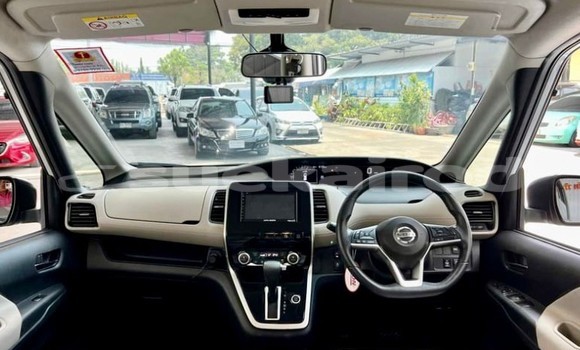 Buy Used Nissan Serena Silver Car in Bangkok in Bangkok Buy Used Nissan Serena Silver Car in Bangkok in Bangkok