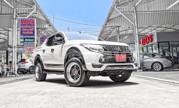 ซื้อ รถมือสอง Mitsubishi Triton ขาว รถยนต์ ใน %{เมือง} ใน กรุงเทพมหานคร ซื้อ รถมือสอง Mitsubishi Triton ขาว รถยนต์ ใน %{เมือง} ใน กรุงเทพมหานคร
