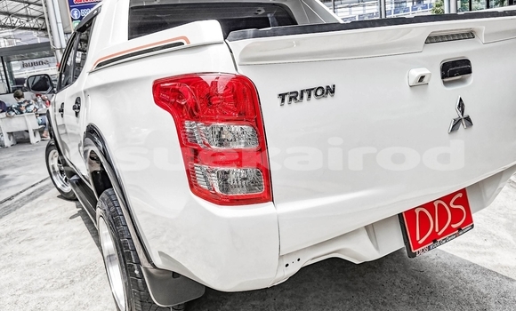 ซื้อ รถมือสอง Mitsubishi Triton ขาว รถยนต์ ใน %{เมือง} ใน กรุงเทพมหานคร ซื้อ รถมือสอง Mitsubishi Triton ขาว รถยนต์ ใน %{เมือง} ใน กรุงเทพมหานคร