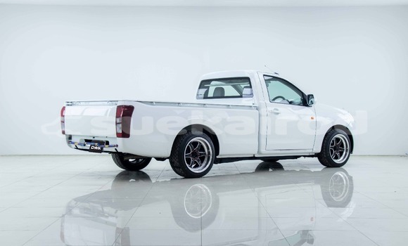 Buy Used Isuzu D-Max White Car in Bangkok in Bangkok Buy Used Isuzu D-Max White Car in Bangkok in Bangkok