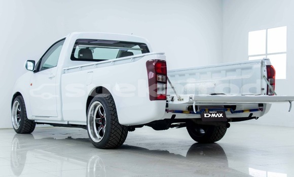 Buy Used Isuzu D-Max White Car in Bangkok in Bangkok Buy Used Isuzu D-Max White Car in Bangkok in Bangkok