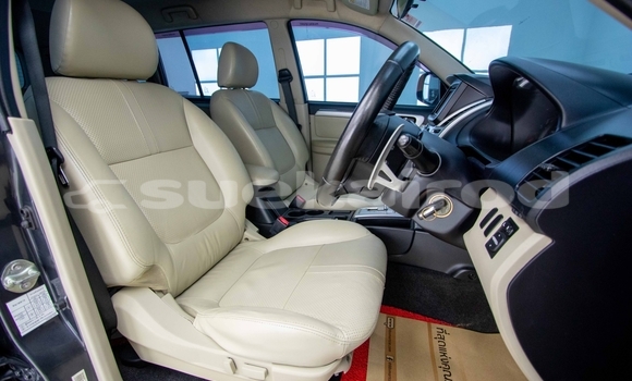 ซื้อ รถมือสอง Mitsubishi Pajero Sport อื่น ๆ รถยนต์ ใน %{เมือง} ใน กรุงเทพมหานคร ซื้อ รถมือสอง Mitsubishi Pajero Sport อื่น ๆ รถยนต์ ใน %{เมือง} ใน กรุงเทพมหานคร