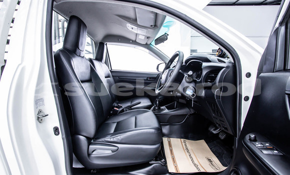 Buy Used Toyota Hiluxe Revo White Car in Bangkok in Bangkok Buy Used Toyota Hiluxe Revo White Car in Bangkok in Bangkok