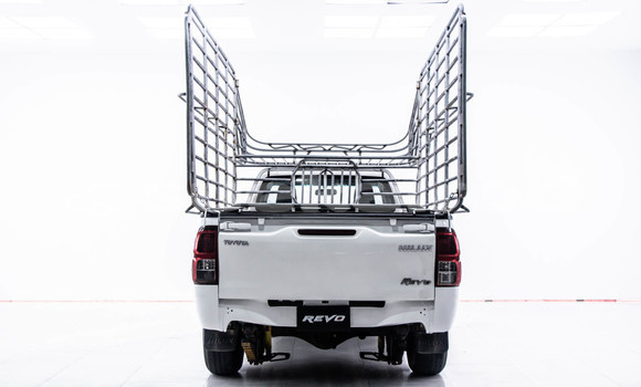 Buy Used Toyota Hiluxe Revo White Car in Bangkok in Bangkok Buy Used Toyota Hiluxe Revo White Car in Bangkok in Bangkok