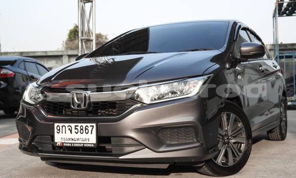 ซื้อ รถมือสอง Honda City อื่น ๆ รถยนต์ ใน %{เมือง} ใน กรุงเทพมหานคร