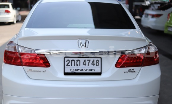 ซื้อ รถมือสอง Honda Accord ขาว รถยนต์ ใน %{เมือง} ใน กรุงเทพมหานคร ซื้อ รถมือสอง Honda Accord ขาว รถยนต์ ใน %{เมือง} ใน กรุงเทพมหานคร