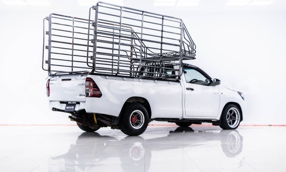 Buy Used Toyota Hiluxe Revo White Car in Bangkok in Bangkok Buy Used Toyota Hiluxe Revo White Car in Bangkok in Bangkok