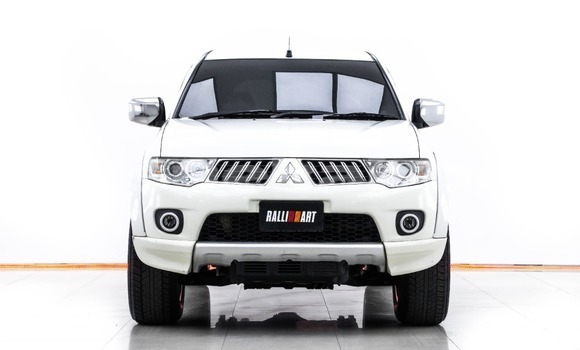 ซื้อ รถมือสอง Mitsubishi Pajero Sport ขาว รถยนต์ ใน %{เมือง} ใน กรุงเทพมหานคร ซื้อ รถมือสอง Mitsubishi Pajero Sport ขาว รถยนต์ ใน %{เมือง} ใน กรุงเทพมหานคร