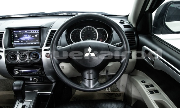 ซื้อ รถมือสอง Mitsubishi Pajero Sport ขาว รถยนต์ ใน %{เมือง} ใน กรุงเทพมหานคร ซื้อ รถมือสอง Mitsubishi Pajero Sport ขาว รถยนต์ ใน %{เมือง} ใน กรุงเทพมหานคร