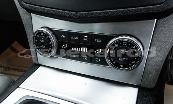 Buy Used Mercedes‒Benz C–Class Silver Car in Bangkok in Bangkok Buy Used Mercedes‒Benz C–Class Silver Car in Bangkok in Bangkok