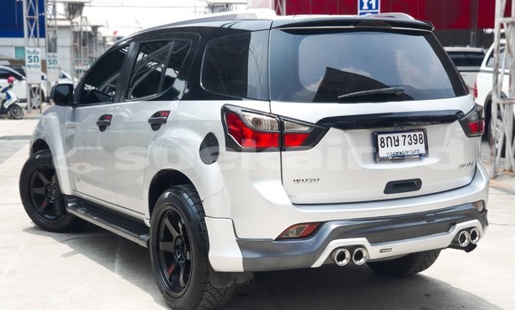 Buy Used Isuzu MU-X Other Car in Bangkok in Bangkok Buy Used Isuzu MU-X Other Car in Bangkok in Bangkok