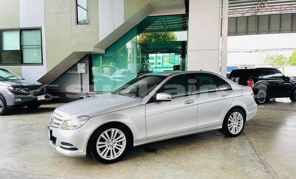 ซื้อ รถมือสอง Mercedes‒Benz C–Class อื่น ๆ รถยนต์ ใน %{เมือง} ใน กรุงเทพมหานคร