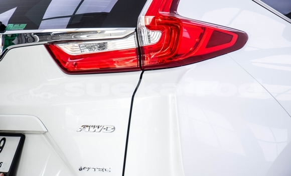 Buy Used Honda CR-V White Car in Bangkok in Bangkok Buy Used Honda CR-V White Car in Bangkok in Bangkok