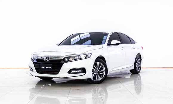 Buy Used Honda Accord White Car in Bangkok in Bangkok