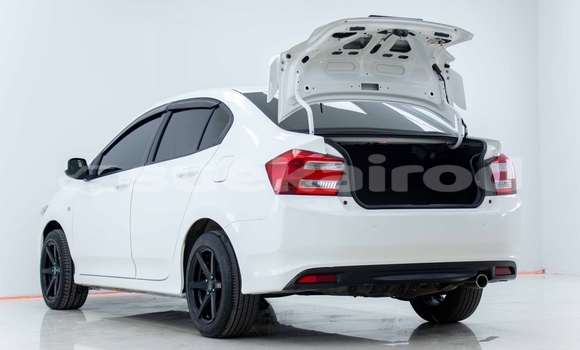 Buy Used Honda City White Car in Samut Sakhon in Samut Sakhon Buy Used Honda City White Car in Samut Sakhon in Samut Sakhon