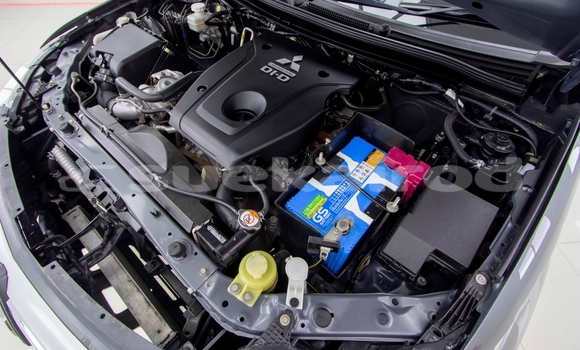 Buy Used Mitsubishi Pajero Other Car in Samut Sakhon in Samut Sakhon Buy Used Mitsubishi Pajero Other Car in Samut Sakhon in Samut Sakhon