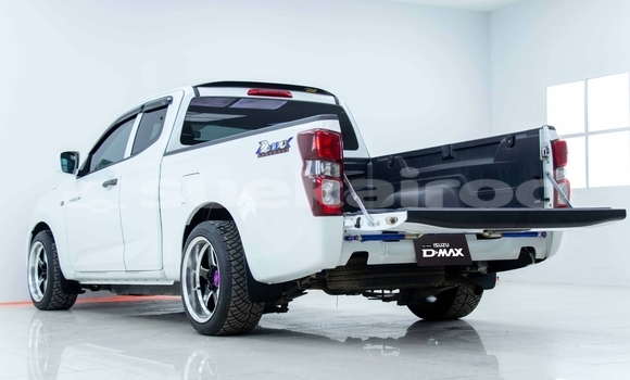 ซื้อ รถมือสอง Isuzu D-Max ขาว รถยนต์ ใน %{เมือง} ใน สมุทรสาคร ซื้อ รถมือสอง Isuzu D-Max ขาว รถยนต์ ใน %{เมือง} ใน สมุทรสาคร