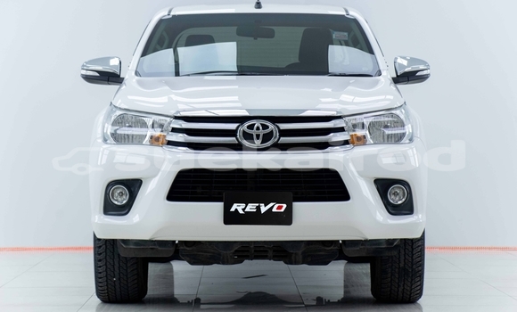 Buy Used Toyota Hiluxe Revo White Car in Samut Sakhon in Samut Sakhon Buy Used Toyota Hiluxe Revo White Car in Samut Sakhon in Samut Sakhon