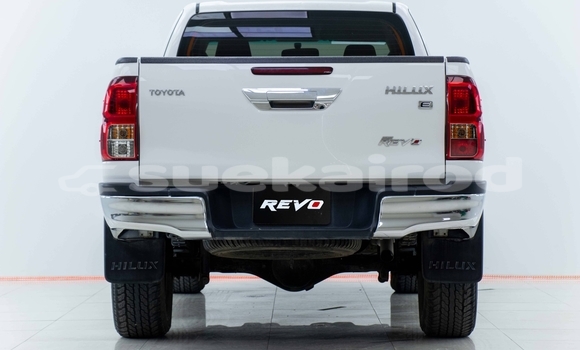 Buy Used Toyota Hiluxe Revo White Car in Samut Sakhon in Samut Sakhon Buy Used Toyota Hiluxe Revo White Car in Samut Sakhon in Samut Sakhon