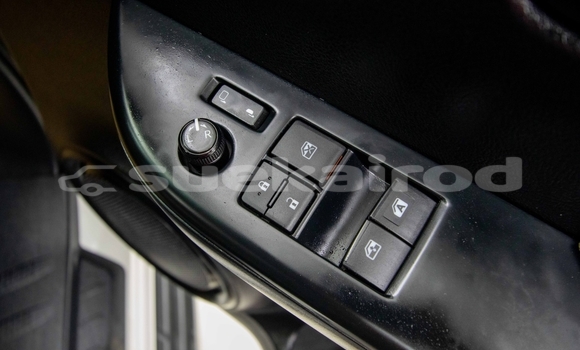 Buy Used Toyota Hiluxe Revo White Car in Samut Sakhon in Samut Sakhon Buy Used Toyota Hiluxe Revo White Car in Samut Sakhon in Samut Sakhon