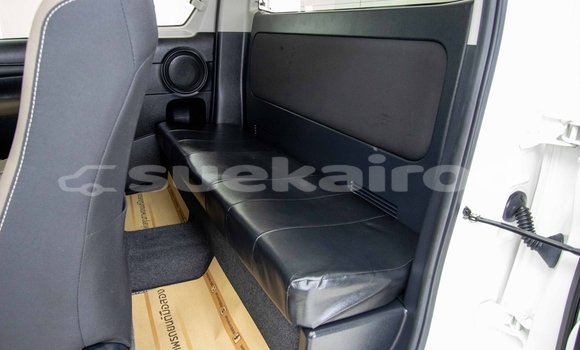 Buy Used Toyota Hiluxe Revo White Car in Samut Sakhon in Samut Sakhon Buy Used Toyota Hiluxe Revo White Car in Samut Sakhon in Samut Sakhon