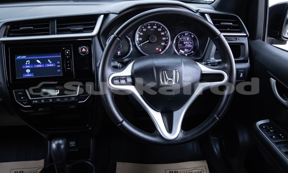 ซื้อ รถมือสอง Honda BR-V สีดำ รถยนต์ ใน %{เมือง} ใน นนทบุรี ซื้อ รถมือสอง Honda BR-V สีดำ รถยนต์ ใน %{เมือง} ใน นนทบุรี