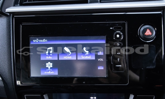 ซื้อ รถมือสอง Honda BR-V สีดำ รถยนต์ ใน %{เมือง} ใน นนทบุรี ซื้อ รถมือสอง Honda BR-V สีดำ รถยนต์ ใน %{เมือง} ใน นนทบุรี