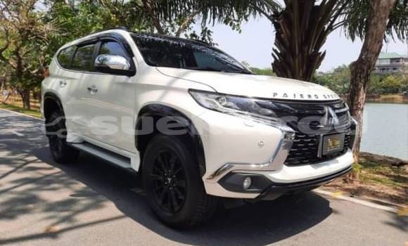 Buy Used Mitsubishi Pajero Sport White Car in Bangkok in Bangkok Buy Used Mitsubishi Pajero Sport White Car in Bangkok in Bangkok