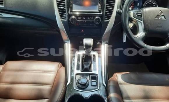 Buy Used Mitsubishi Pajero Sport White Car in Bangkok in Bangkok Buy Used Mitsubishi Pajero Sport White Car in Bangkok in Bangkok