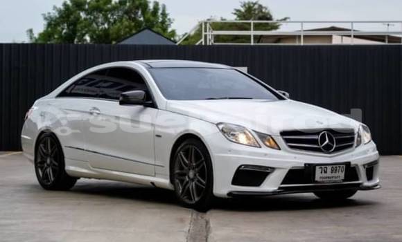 Buy Used Mercedes-Benz E200 White Car in Bangkok in Bangkok Buy Used Mercedes-Benz E200 White Car in Bangkok in Bangkok