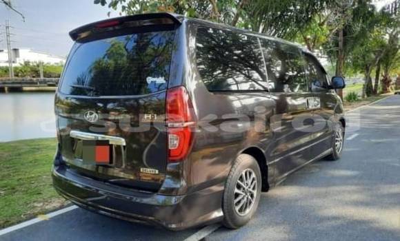 ซื้อ รถมือสอง Hyundai H1 สีน้ำตาล รถยนต์ ใน %{เมือง} ใน กรุงเทพมหานคร ซื้อ รถมือสอง Hyundai H1 สีน้ำตาล รถยนต์ ใน %{เมือง} ใน กรุงเทพมหานคร