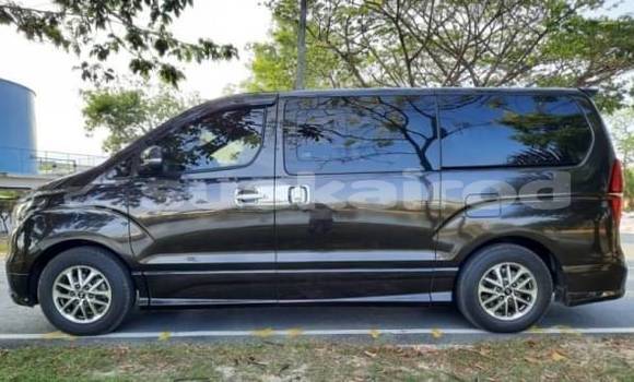 ซื้อ รถมือสอง Hyundai H1 สีน้ำตาล รถยนต์ ใน %{เมือง} ใน กรุงเทพมหานคร ซื้อ รถมือสอง Hyundai H1 สีน้ำตาล รถยนต์ ใน %{เมือง} ใน กรุงเทพมหานคร
