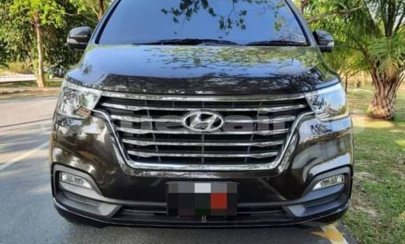 ซื้อ รถมือสอง Hyundai H1 สีน้ำตาล รถยนต์ ใน %{เมือง} ใน กรุงเทพมหานคร ซื้อ รถมือสอง Hyundai H1 สีน้ำตาล รถยนต์ ใน %{เมือง} ใน กรุงเทพมหานคร