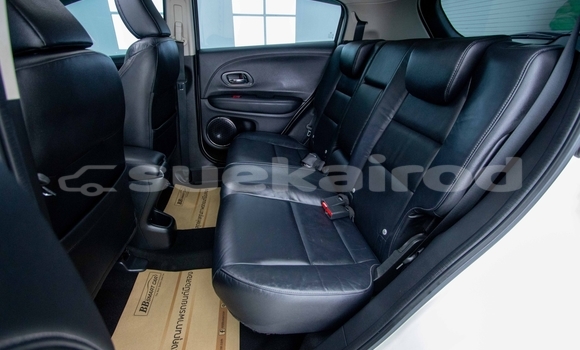 ซื้อ รถมือสอง Honda HR-V ขาว รถยนต์ ใน %{เมือง} ใน สมุทรสาคร ซื้อ รถมือสอง Honda HR-V ขาว รถยนต์ ใน %{เมือง} ใน สมุทรสาคร