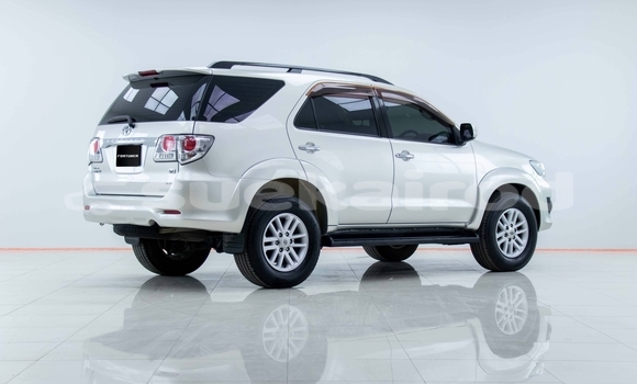 ซื้อ รถมือสอง Toyota Fortuner ขาว รถยนต์ ใน %{เมือง} ใน สมุทรสาคร ซื้อ รถมือสอง Toyota Fortuner ขาว รถยนต์ ใน %{เมือง} ใน สมุทรสาคร